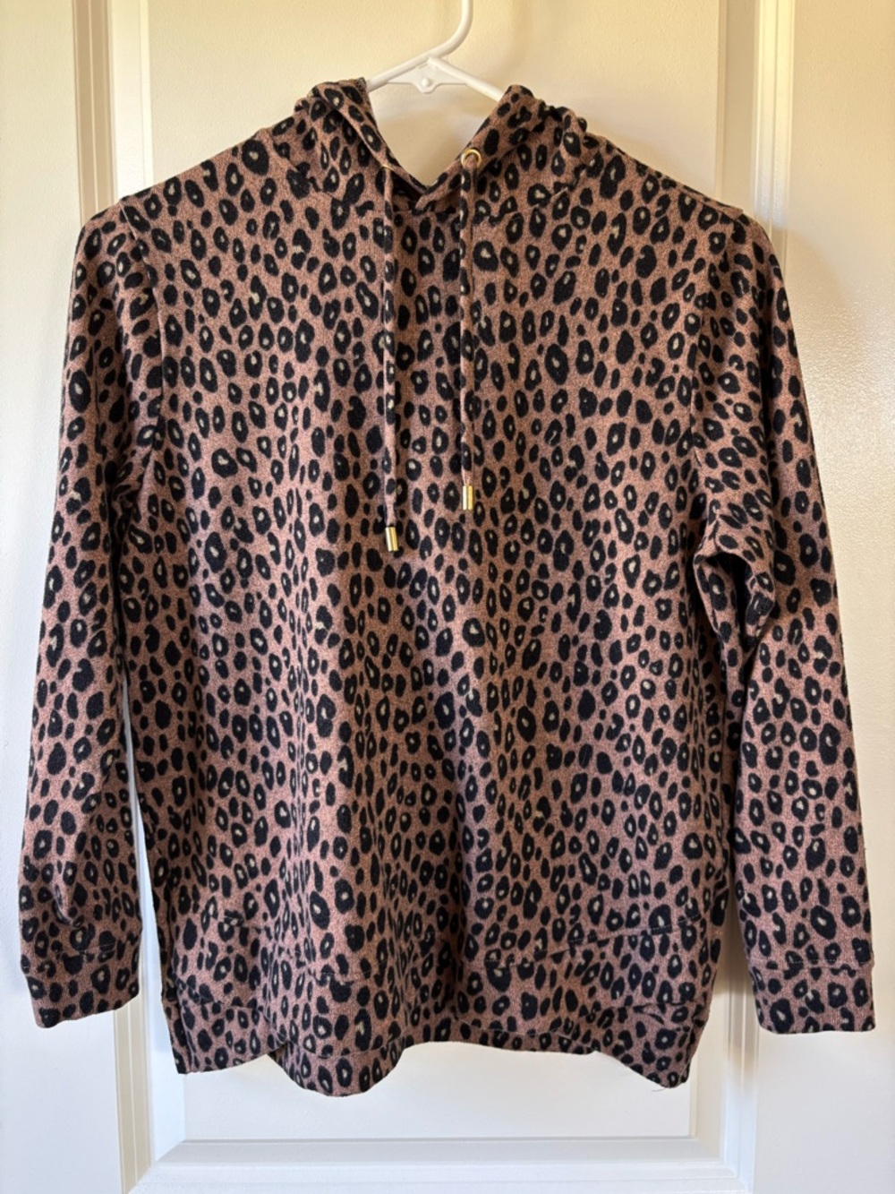 Leopard Print Pullover Hoodie Long Sleeve • Women’s Petite Small